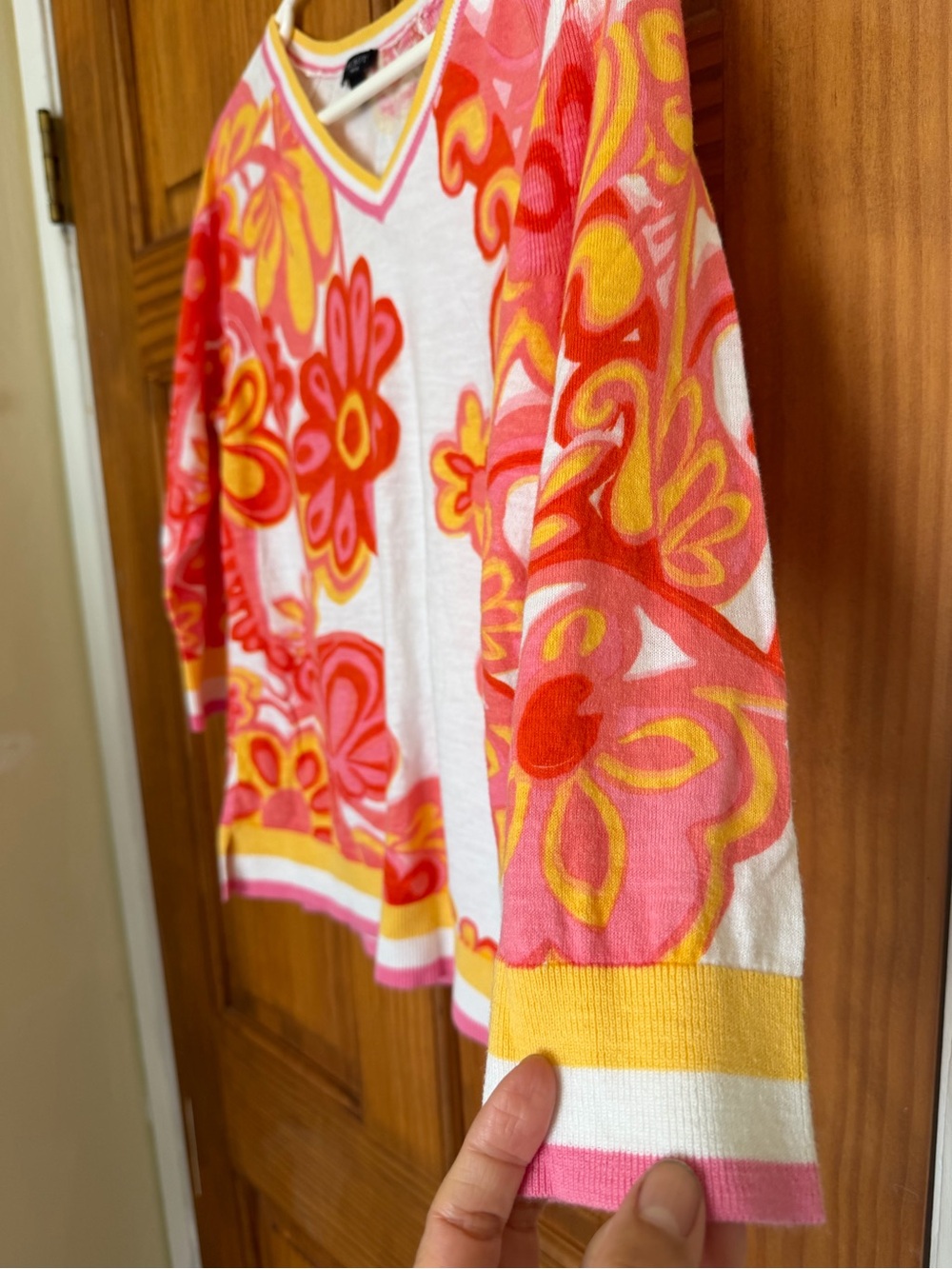 Talbots Floral V-Neck pullover Sweater - Picture 4 of 9